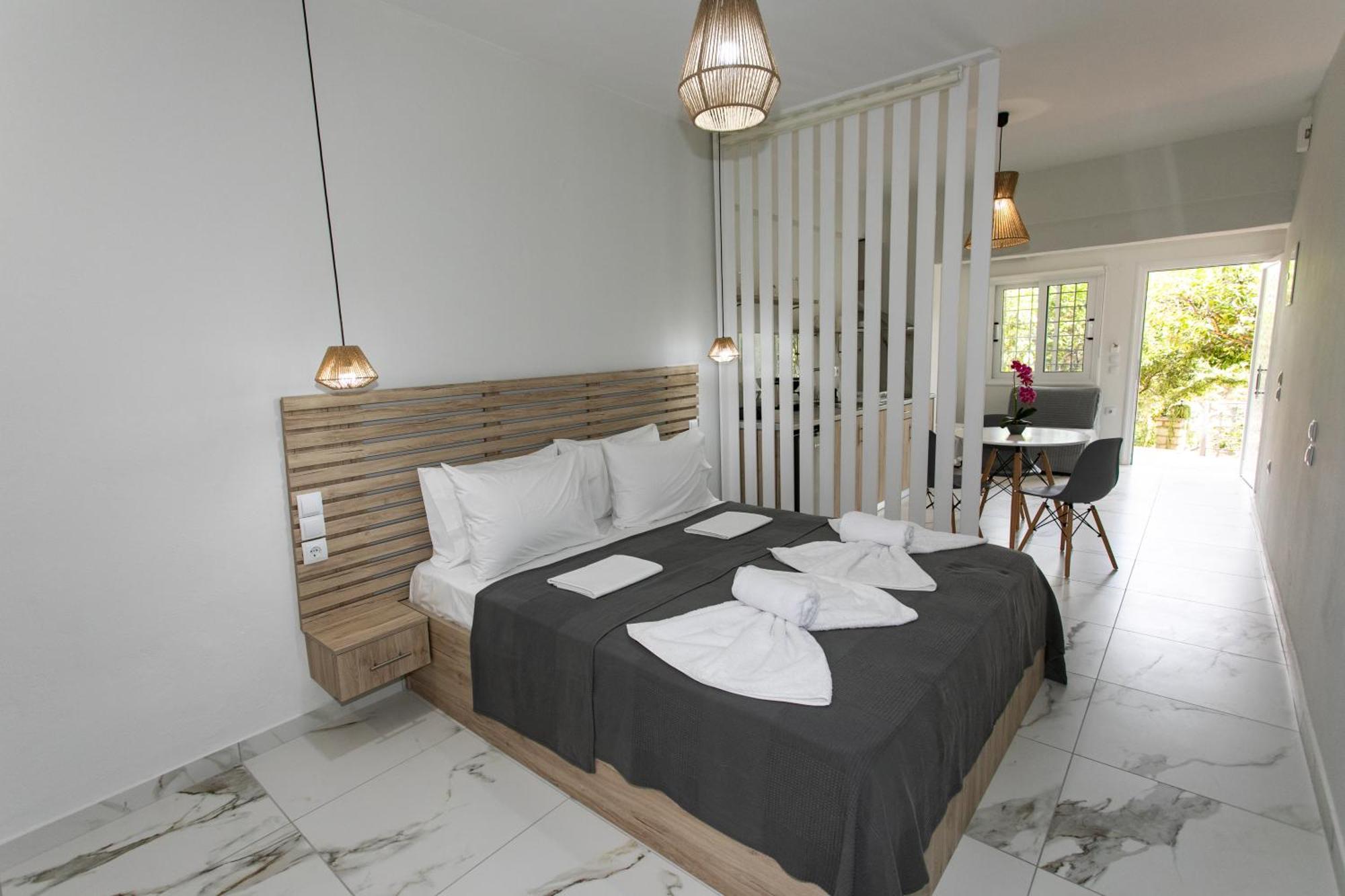 Ella Apartments Parga Bagian luar foto