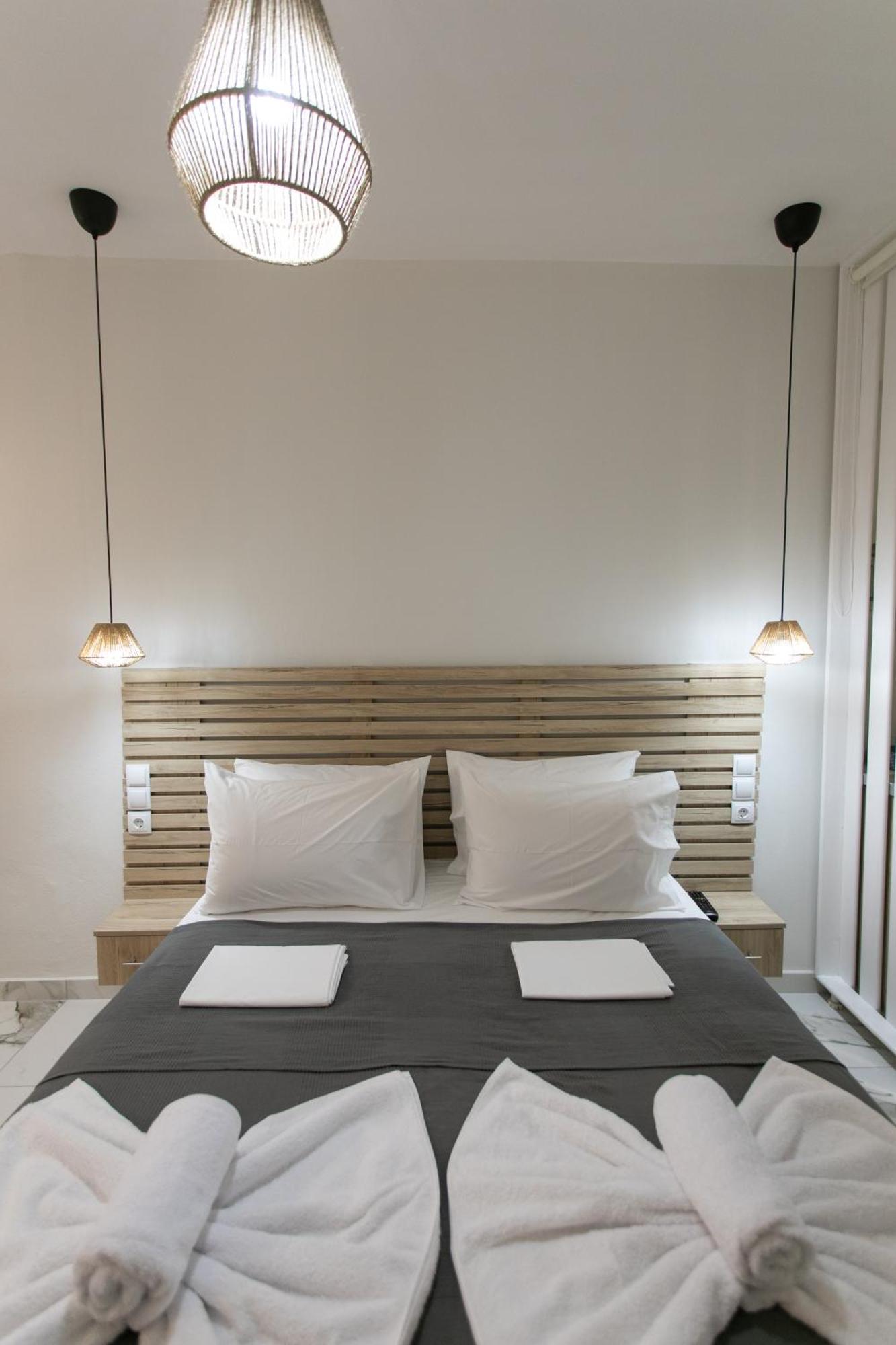 Ella Apartments Parga Bagian luar foto