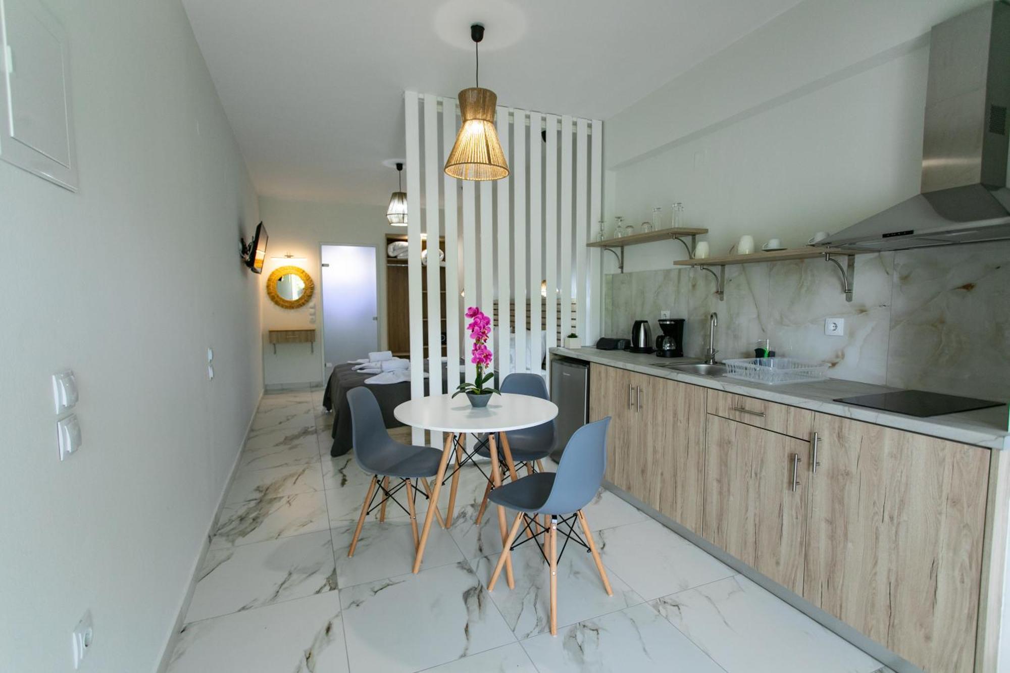 Ella Apartments Parga Bagian luar foto